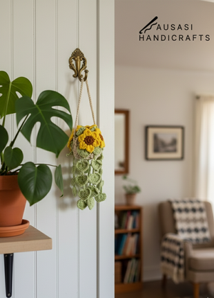 Crochet Sunflower Hanging Pot (Light Green)