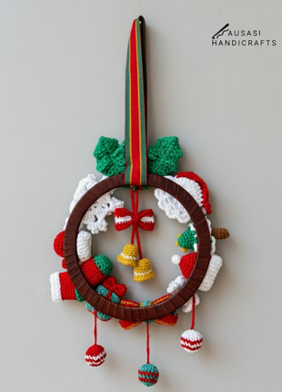Crochet Christmas wreath (Medium)