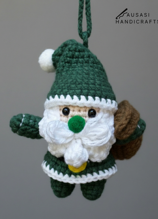 Handmade crochet Green Hanger/ Keychain