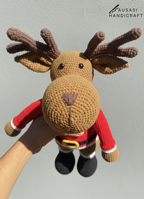Classic Crochet Reindeer (Big)
