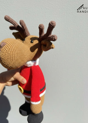 Classic Crochet Reindeer (Big)