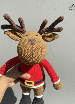Classic Crochet Reindeer (Big)