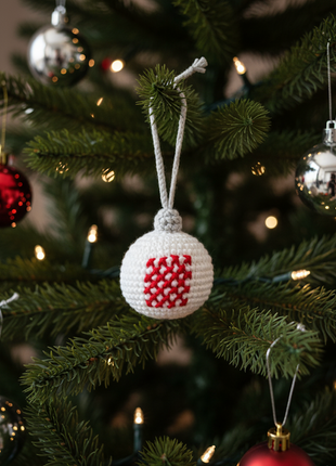 Crochet Whitesnow Ornament